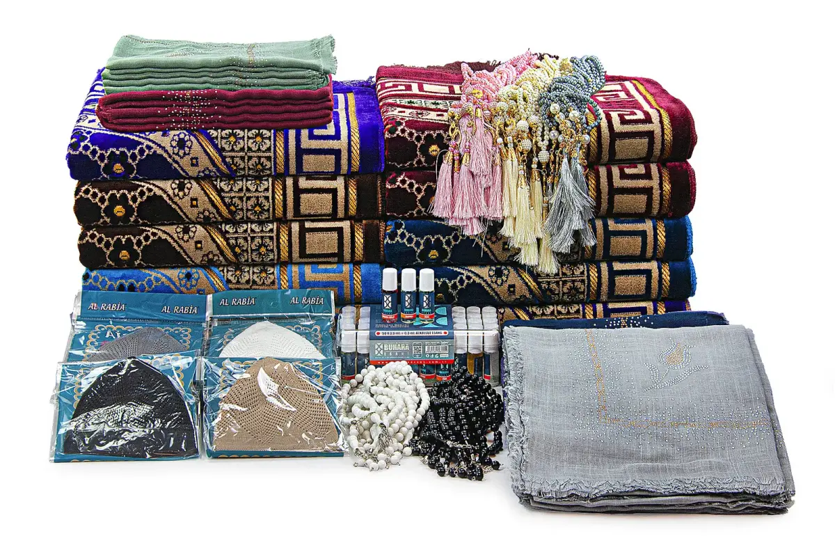 20 Kişilik Hac ve Umre Hediyelik Dodya Kadife Seccade Seti – Delüks (HRM) - 3