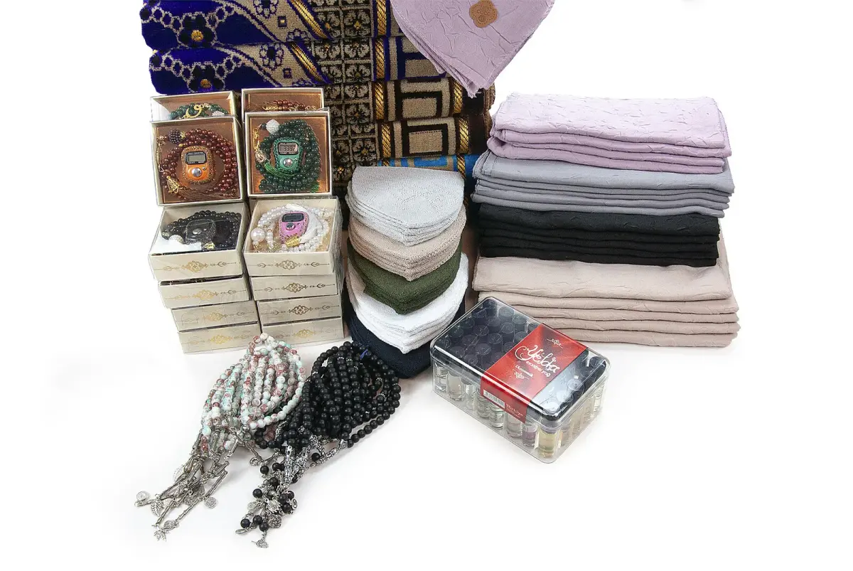 20 Kişilik Hac ve Umre Hediyelik Dodya Kadife Seccade Seti – Delüks (SLT) - 3