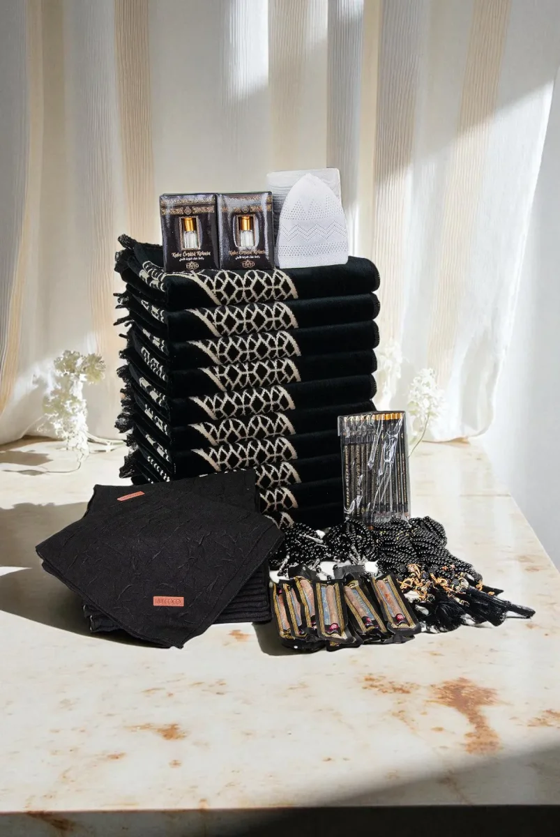 20 Kişilik Hac ve Umre Hediyelik Kadife Seccade Seti – Siyah - 2