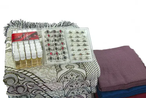 20 Kişilik Hac ve Umre Hediyelik Seccade Seti – Lüks (HCB) - 3