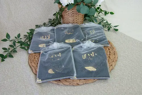 5 Adet Keseli Tesbihli İsim Baskılı Kadife Kaplı Yasin Mevlüt Kitabı Seti Hediyesi Siyah - ihvanonline (1)