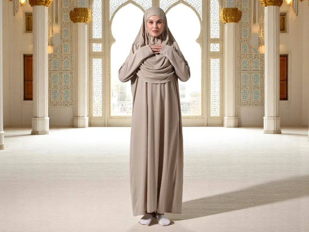 Taşıması Kolay, Kullanımı Hızlı: Tek Parça Namaz Elbisesi Modelleri