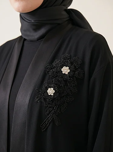 Abaya Ferace El İşi Boncuk Taş Çiçek Nakışlı Saten Şal Yaka Kuşaklı 9647-26 - Siyah - Beyza (1)