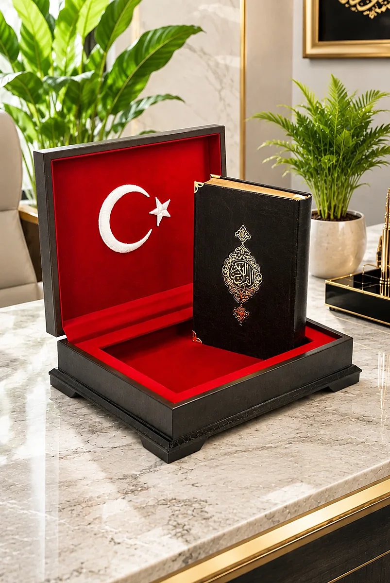 Ahşap Kutulu Türk Bayrağı Desenli Hediye Hafız Boy Kuran Seti Dini Hediyelik - 1