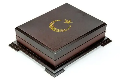 Ahşap Kutulu Türk Bayrağı Desenli Hediye Kuran Seti Dini Hediyelik - Hayrat Neşriyat (1)