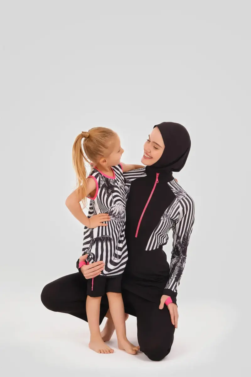 Alfasa Flamingo Desenli Yanları Büzgülü Sıfır Kol Şort Taytlı Çocuk Mayo 24103-25 Siyah - 5