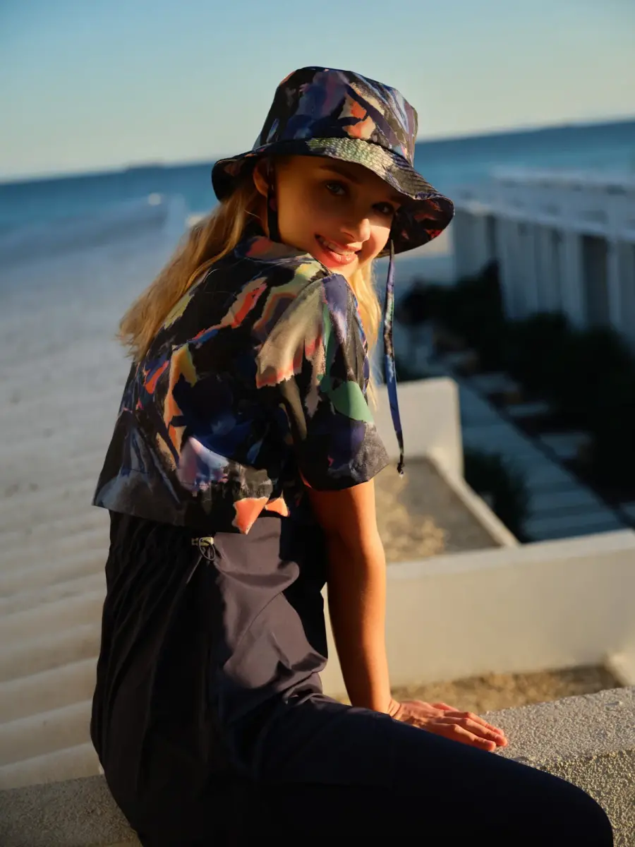 Alfasa Şapkalı Crop Görünümlü Yarım Kol Yarı Kapalı Tesettür Mayo Taytlı 26711-26 Lacivert - 4