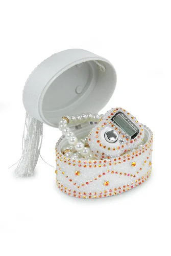 Allah Lafızlı Taş Süslemeli Püsküllü Kutulu Zikirmatik ve İnci Tesbihli Mevlüt Hediye Seti Beyaz - ihvanonline (1)