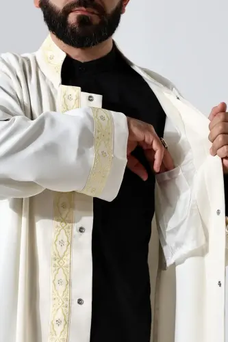 Altın Sarısı Desen İşlemeli Krem Hakim Yaka Çıt Çıtlı, Cepli İmam Cübbesi - 6