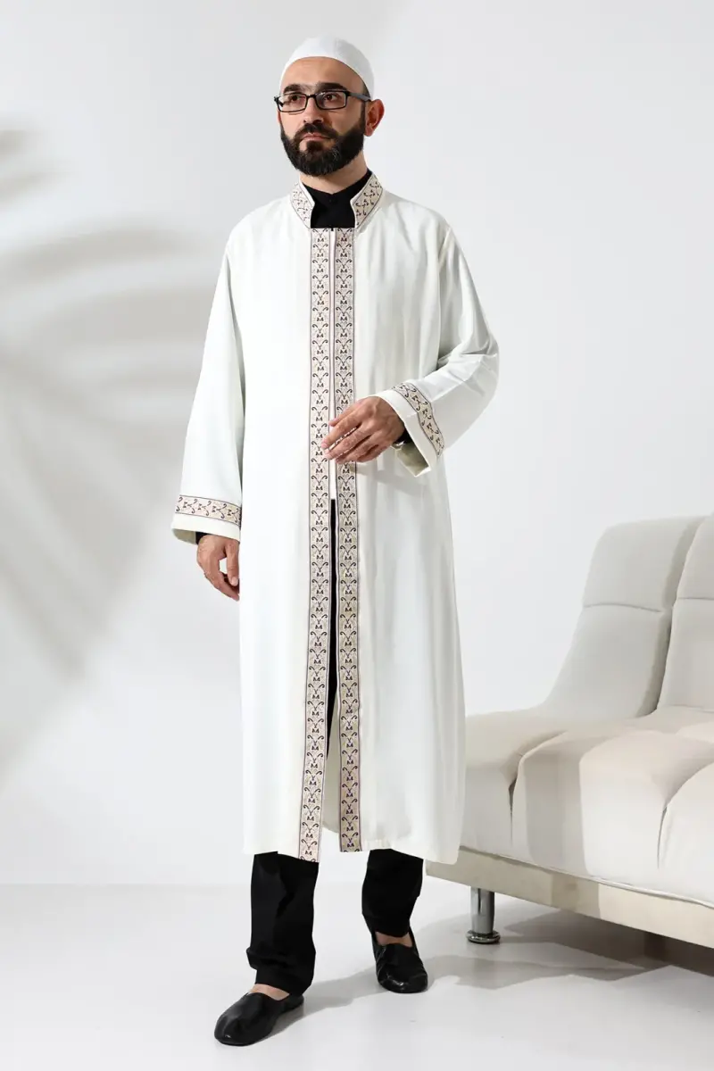 Bordo Desen İşlemeli Krem Hakim Yaka Çıt Çıtlı, Cepli İmam Cübbesi - 1
