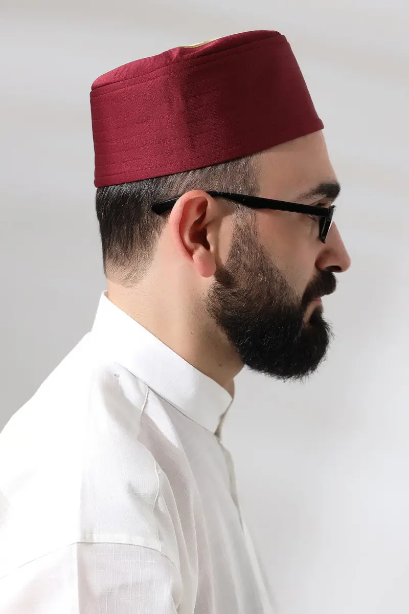 Bordo Kapitone Elif Vav Nakışlı Kalıp Namaz Takkesi - 5
