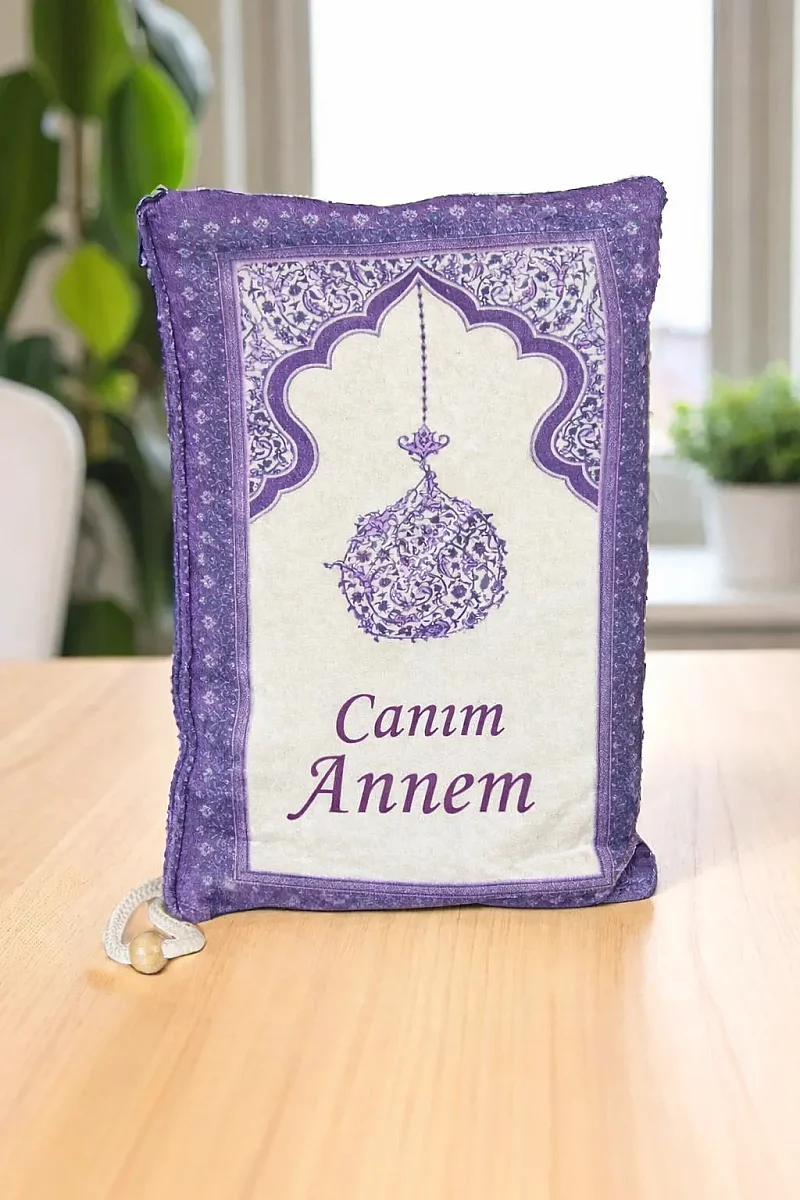 Canım Annem Nakışlı Anneler Günü Hediyesi, Kadife İpek Dokulu Keseli Seccade ve İnci Tesbih Seti - Mor - 2