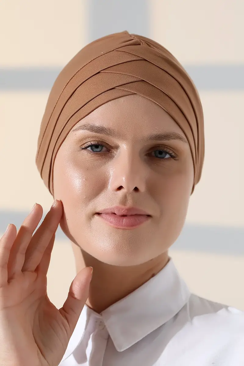 Çapraz 3 Bantlı Çift Taraflı Tesettür Bone Açık Kahve - 1