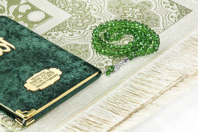 Cep Boy Kadife Yasin Kitabı İsim Plakalı Seccade Tesbih Kutulu Özel Set Yeşil