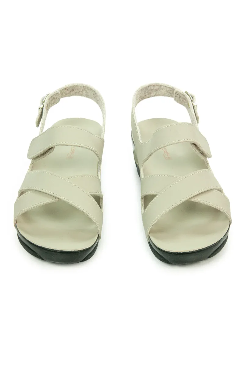 Ceyo Tokalı ve Cırt Cırtlı Ayarlanabilir Kadın Hac Umre Sandaleti Krem - 3