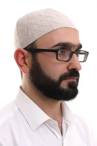 Cream Winter Cross Patterned Woven Skullcap - 1