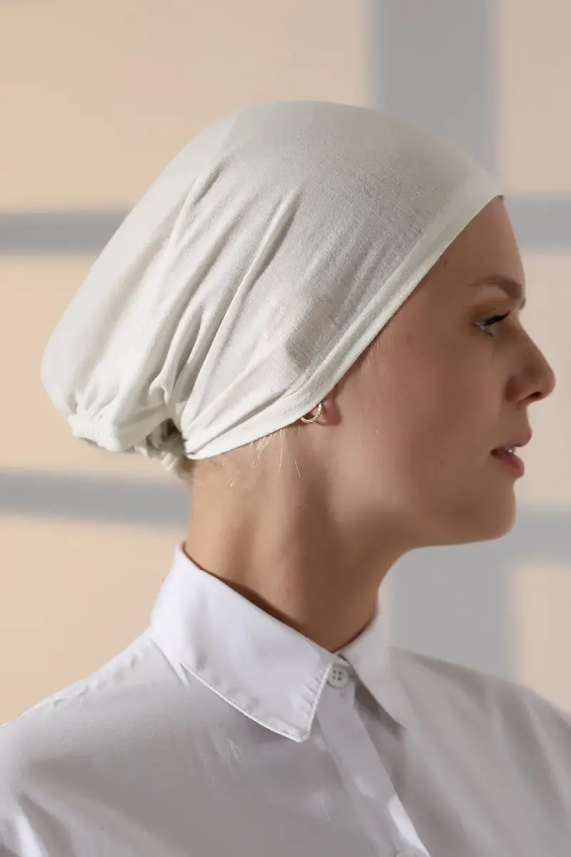 Dikişli Bağlamalı Düz Penye Tesettür Bone Krem - 2