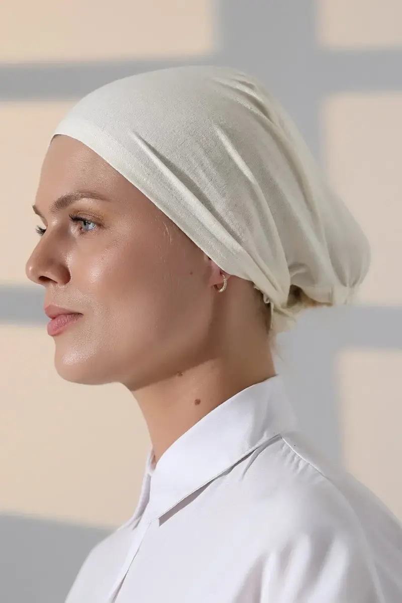 Dikişli Bağlamalı Düz Penye Tesettür Bone Krem - 5