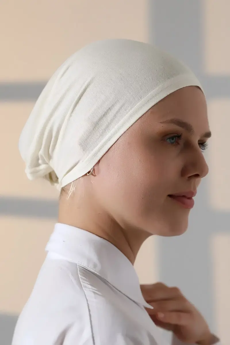 Dikişli Bağlamalı Düz Penye Tesettür Bone Krem - 7