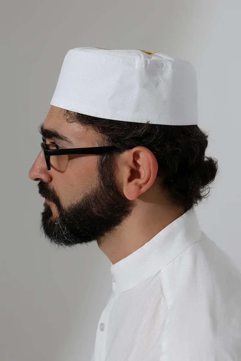Elif Vav Nakışlı Kalıp Namaz Takkesi - Beyaz - 4