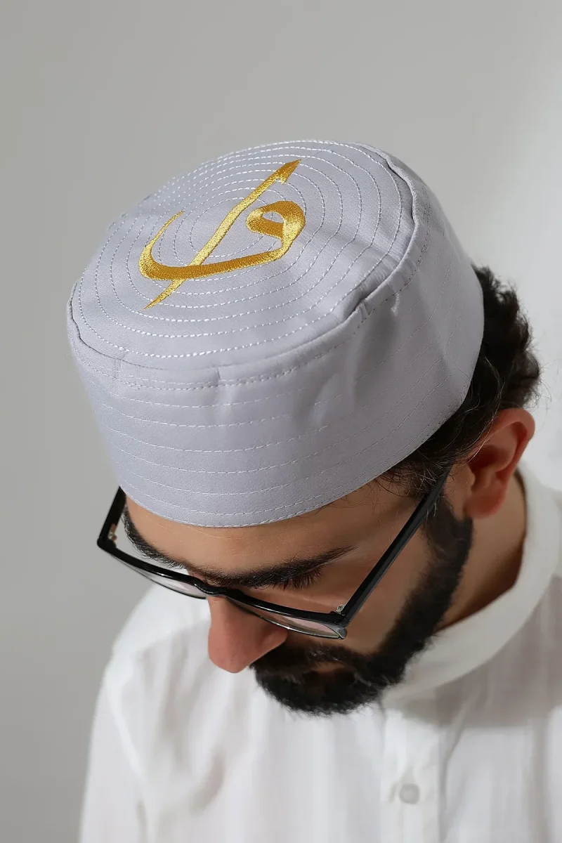 Elif Vav Nakışlı Kalıp Namaz Takkesi - Gri - 1