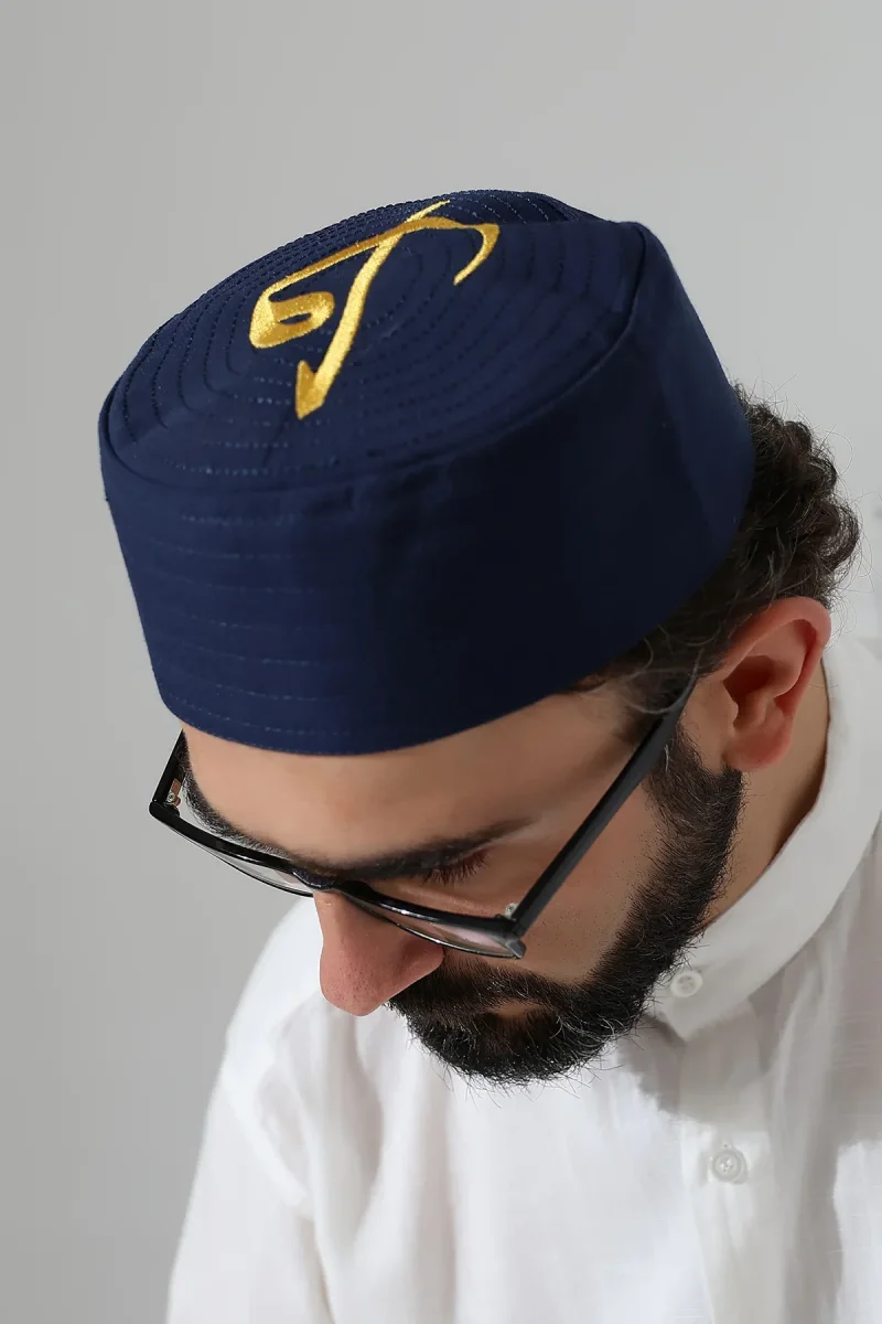 Elif Vav Nakışlı Kalıp Namaz Takkesi - Lacivert - 1