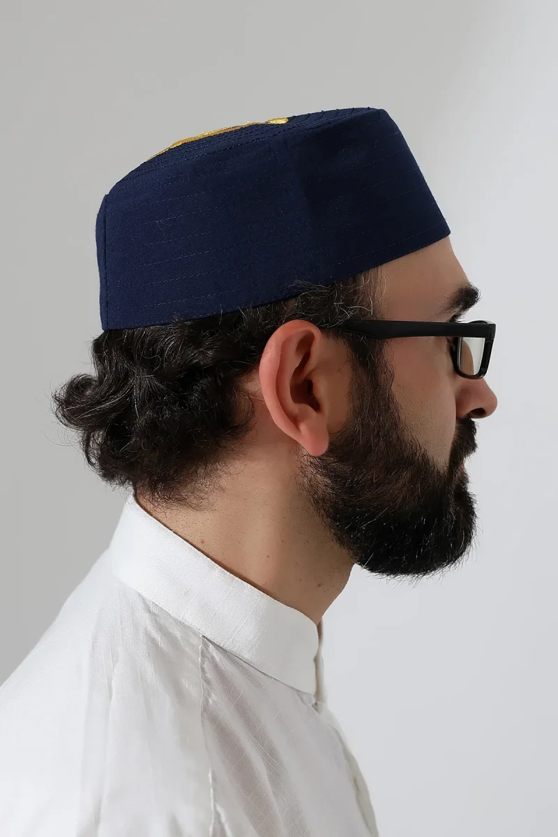 Elif Vav Nakışlı Kalıp Namaz Takkesi - Lacivert - 3