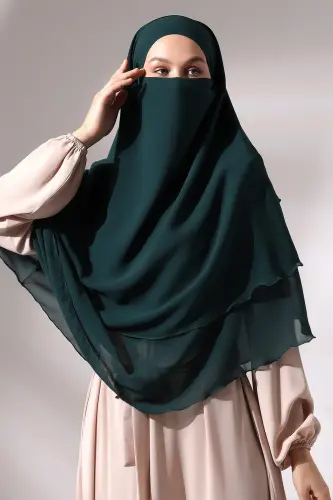 Emerald Green Three Layer Veiled Short Chiffon Hijab Soufflé Scarf - ihvanonline (1)