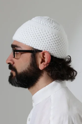 Fındık Desen Orlon Katlamalı Kışlık Namaz Takkesi, Sıcak Tutan Bere Takke Beyaz - 5