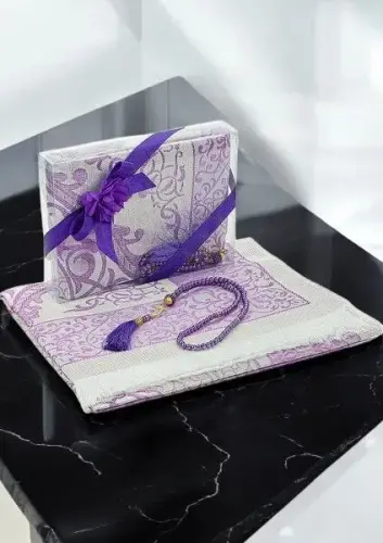 Gelin Damat Bohçasına Uygun Hediyelik Kutulu İnci Tesbihli Çeyizlik Seccade Seti Mor - 1