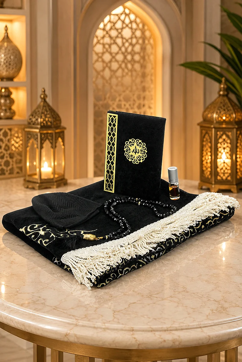 Gelin Damat Kadife Kaplı Kuranı Kerim Seccade Tesbih Takke Namaz Örtüsü Esans ve Kutulu İslami Hediye Seti - Siyah Pembe - 5