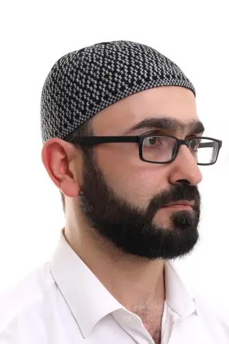 Gray Orlon Winter Prayer Skull with Diamond Pattern - ihvanonline (1)