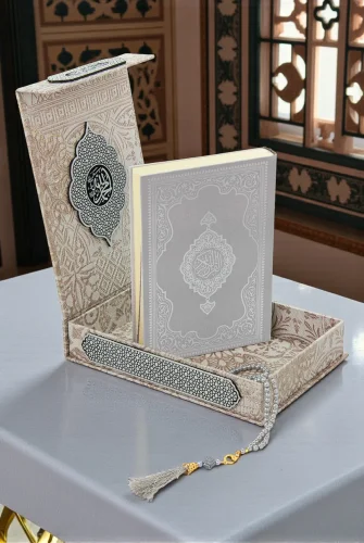 Gümüş Antik Taşlama Plaketli Kuranı Kerim ve Tesbih Kutusu - Krem 
