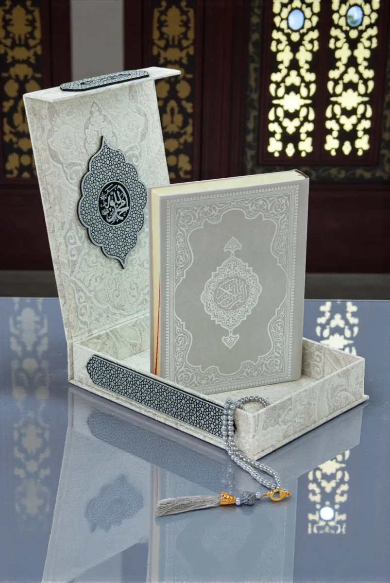 Gümüş Antik Taşlama Plaketli Kuranı Kerim ve Tesbih Kutusu - Gri - 1