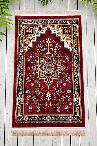 Halı Seccade Desenli – Klasik Motifli Kaymaz Tabanlı Namazlık - Kırmızı 