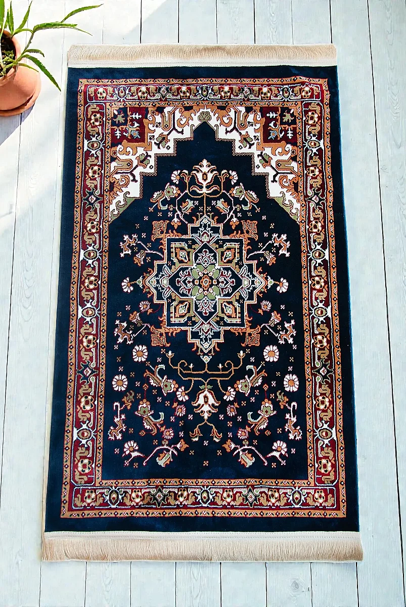 Halı Seccade Desenli – Klasik Motifli Kaymaz Tabanlı Namazlık - Lacivert - 3