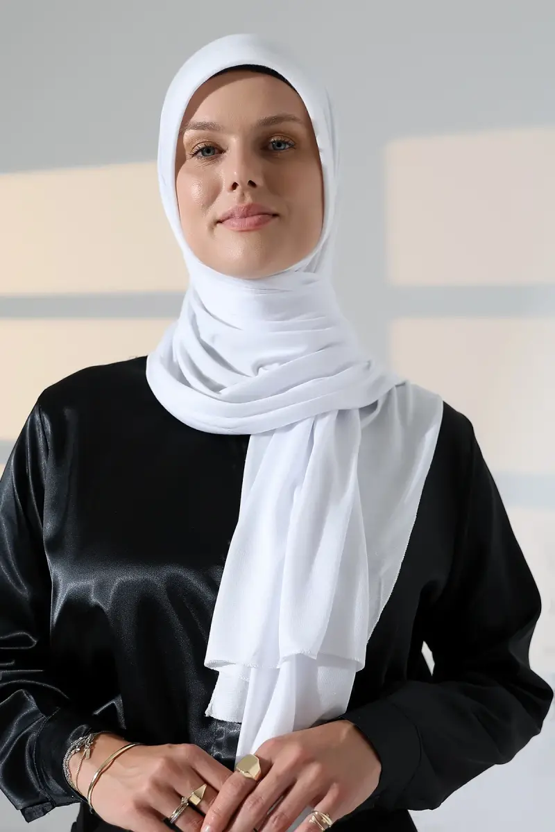 Hazır Pratik Geçmeli Likralı Penye Tesettür Şal - Beyaz - 5