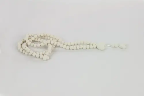 Heart Patterned Rose Scented Rosary with Rose Box - Cream - 4