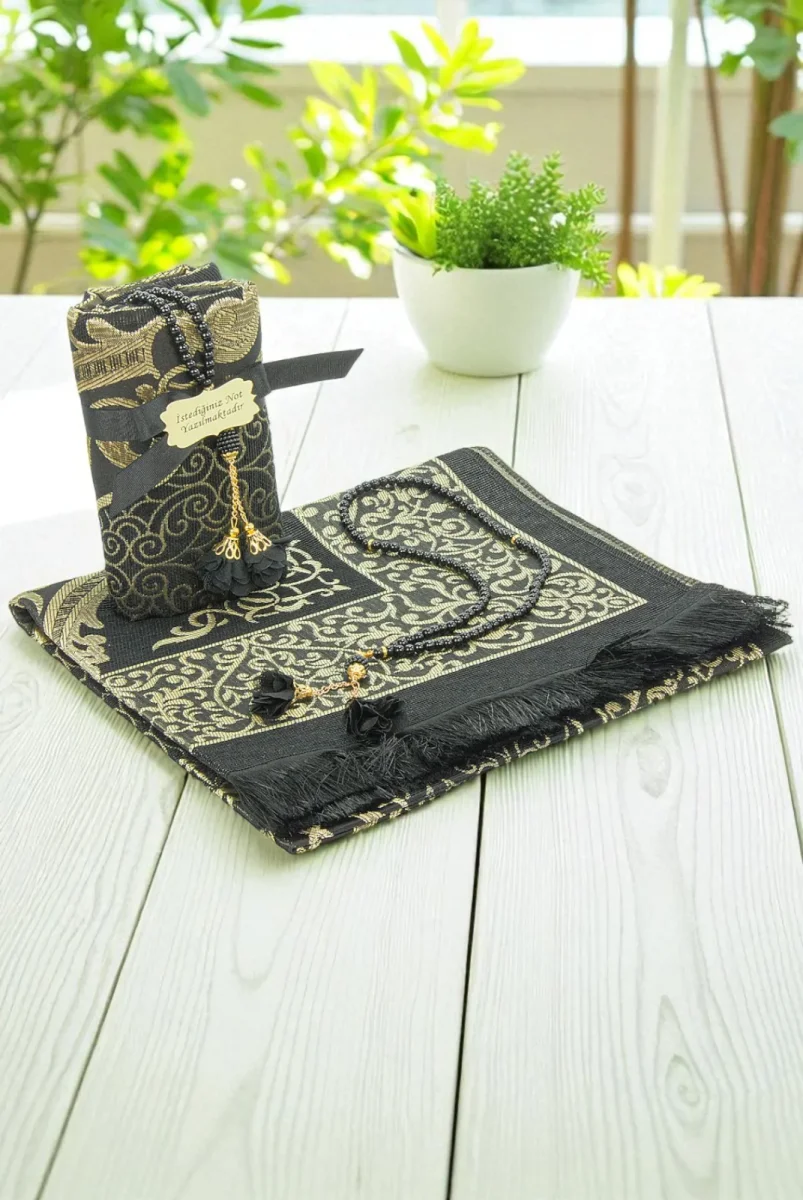 Hediyelik İsme Özel Tesbihli Seccade Seti Siyah - 2