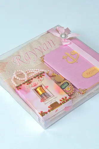 Hediyelik Kişiye Özel İsimli Seccade Seti - Yasin Kitabı, Tesbih, Zikirmatik, Esans - Pembe - ihvanonline (1)