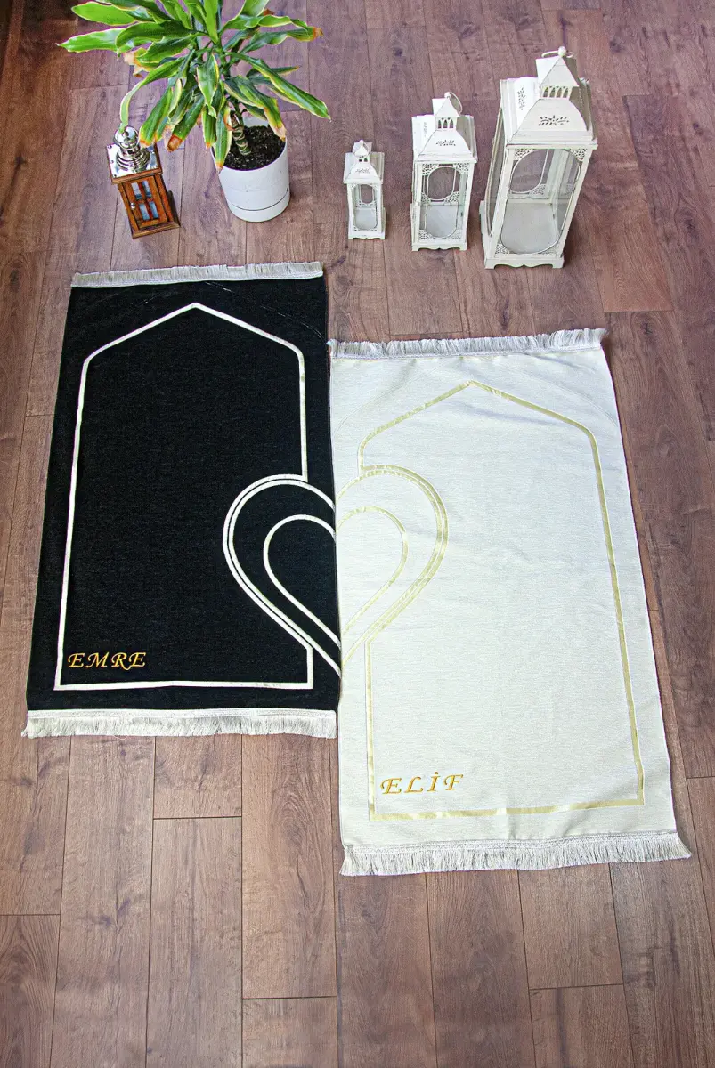 Kişiye Özel Çeyizlik İsimli Kalpli Seccade, Bohçalık Çeyizlik Namazlık Set Siyah Krem Siyah Krem - 1