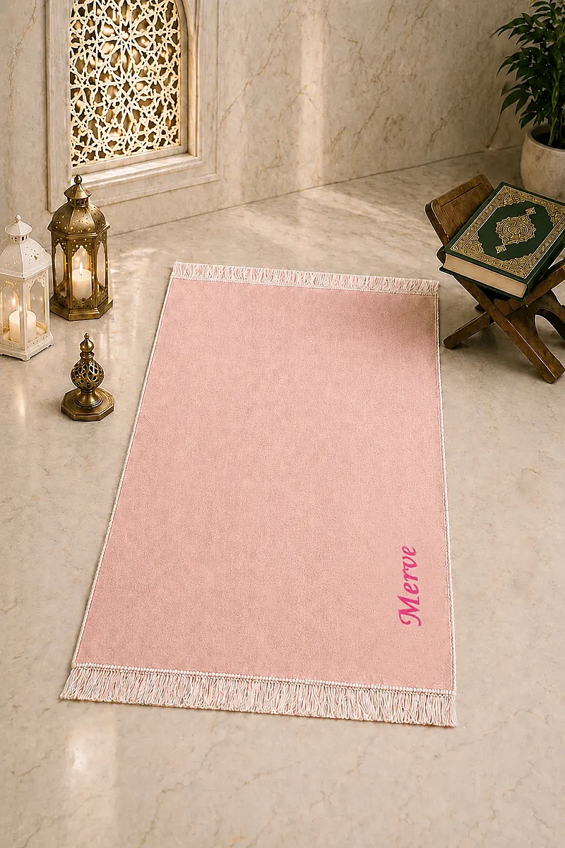 İsim Nakışlı Desensiz Kadife Seccade Pembe - 2