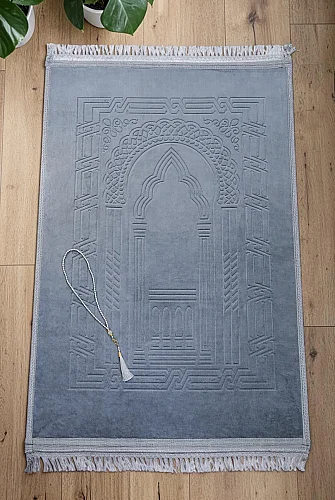 İsme Özel Yumuşak Kadife Dokulu Mihrap Desenli Peluş Seccade Gri - ihvanonline (1)