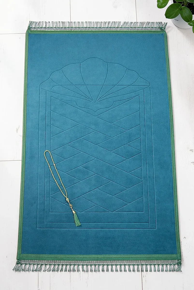 İsme Özel Yumuşak Kadife Dokulu Mihrap Desenli Peluş Seccade Yeşil - 2