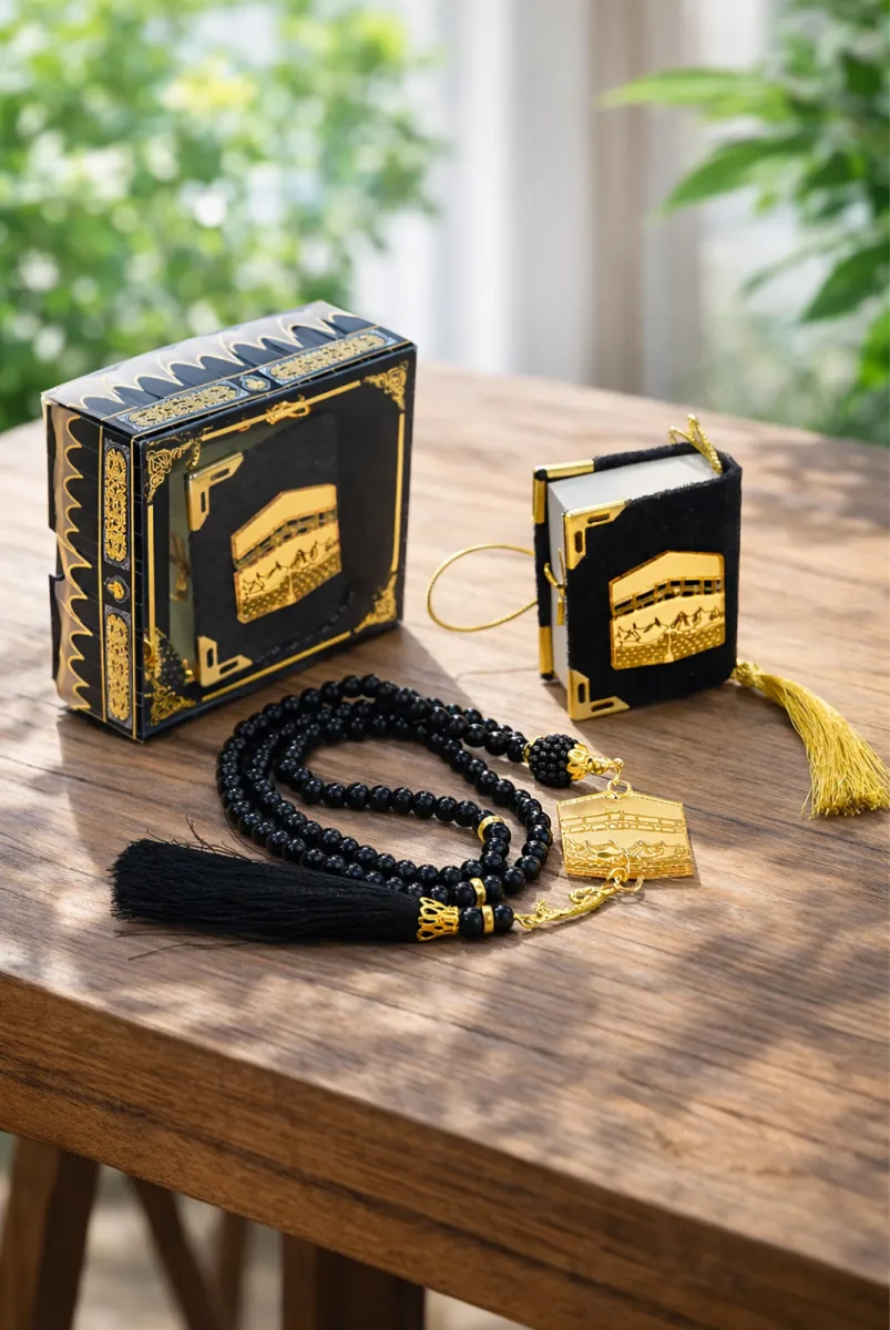 Kabe Desen Kutulu Pleksili İnci Tesbihli Kadife Kaplı Mini Kuran Mevlüt Hediyesi - Siyah - 1