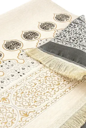Kabe Desenli Ultra Plus Krem Şönil Seccade 11 - İhvan (1)