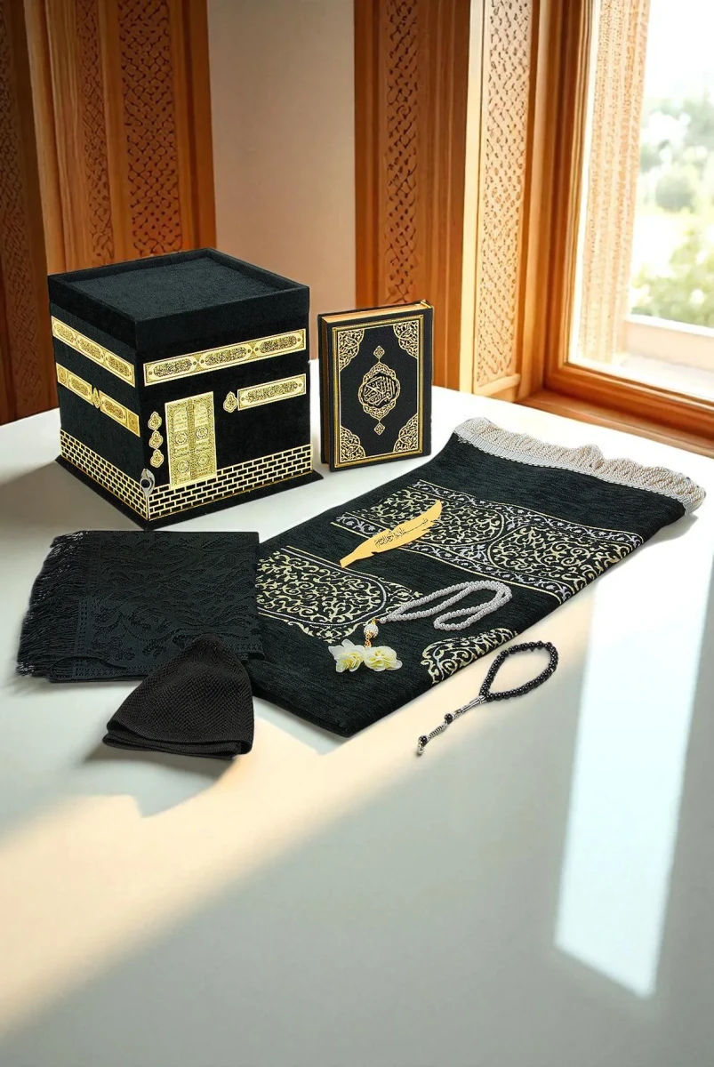 Kabe Maketli Medine Hatlı Kuranı Kerim, Tesbih, Şal ve Seccade Hediyelik Set - Siyah - 1