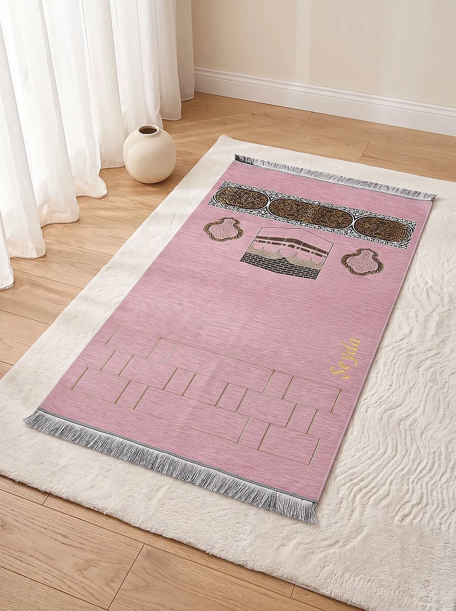 Kabe Motifli Şönil Nakış İşlemeli İsimli Seccade - Pembe - 2