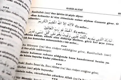 Kabir Alemi Kitabı (İmam Celaleddin Es-Suyüti)-1743 - 3