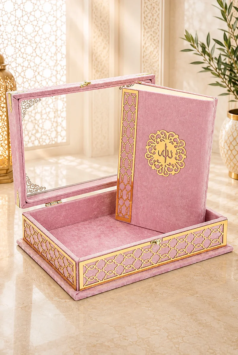 Kadife Kaplı - Şeffaf Lüks Sandıklı Kuranı Kerim - Hediyelik - Pembe - 1